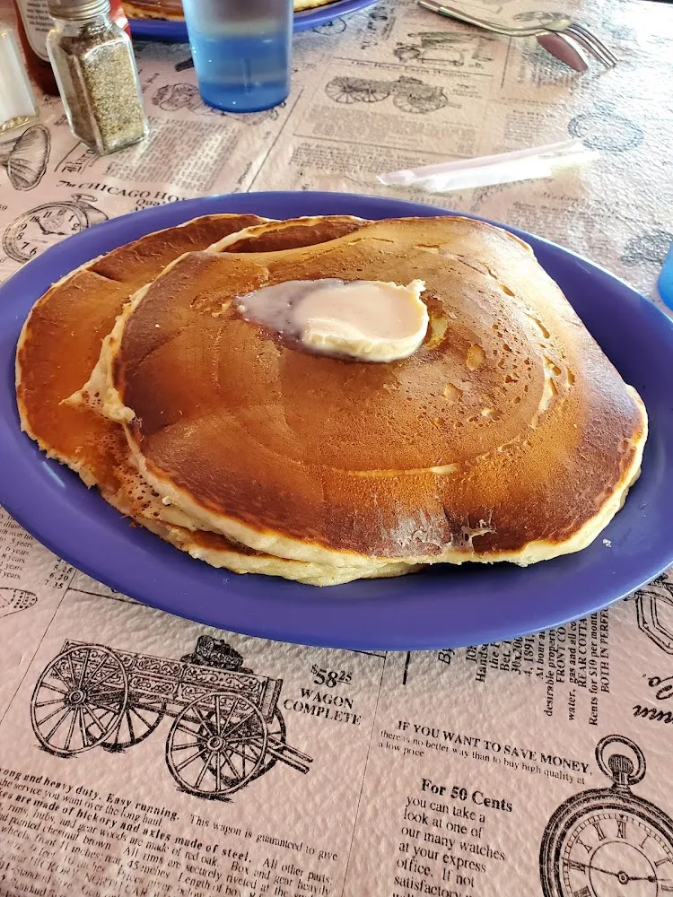Pancakes & 2 Eggs